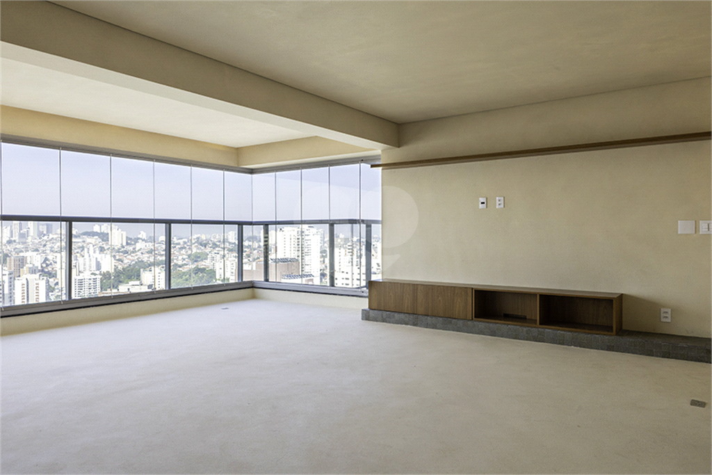 Imóvel 186m² sala de estar de 3 ambientes, 3 suítes, 3 vagas condomíno novo com lazer completo impecável Vila Romana
