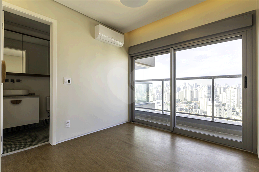 Imóvel 186m² sala de estar de 3 ambientes, 3 suítes, 3 vagas condomíno novo com lazer completo impecável Vila Romana