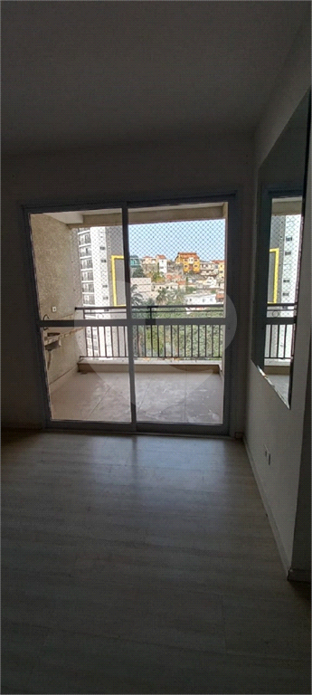 Apartamento com sacada - metrô Tucuruvi - NOVO