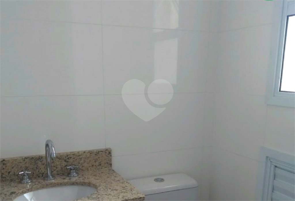 Apartamento com sacada - metrô Tucuruvi - NOVO
