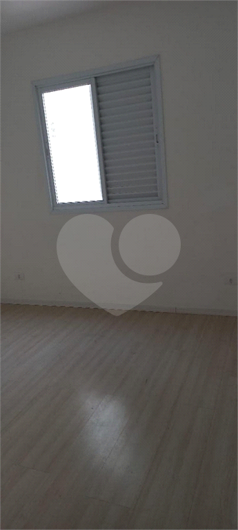 Apartamento com sacada - metrô Tucuruvi - NOVO