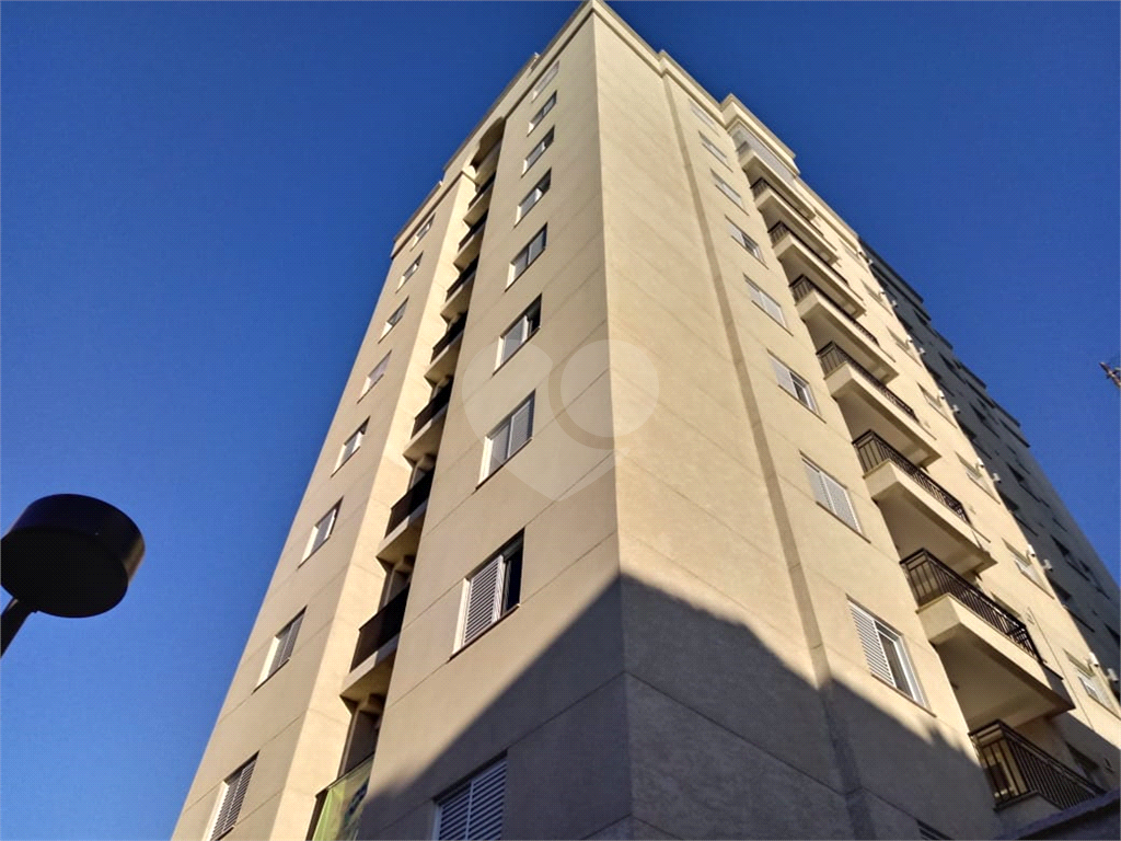 Apartamento com sacada - metrô Tucuruvi - NOVO