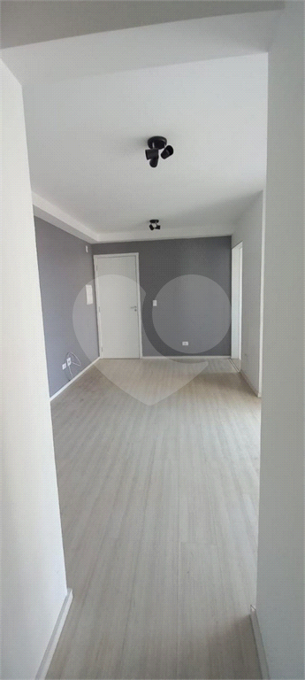 Apartamento com sacada - metrô Tucuruvi - NOVO