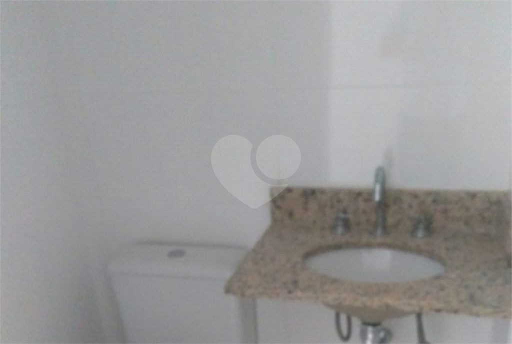 Apartamento com sacada - metrô Tucuruvi - NOVO