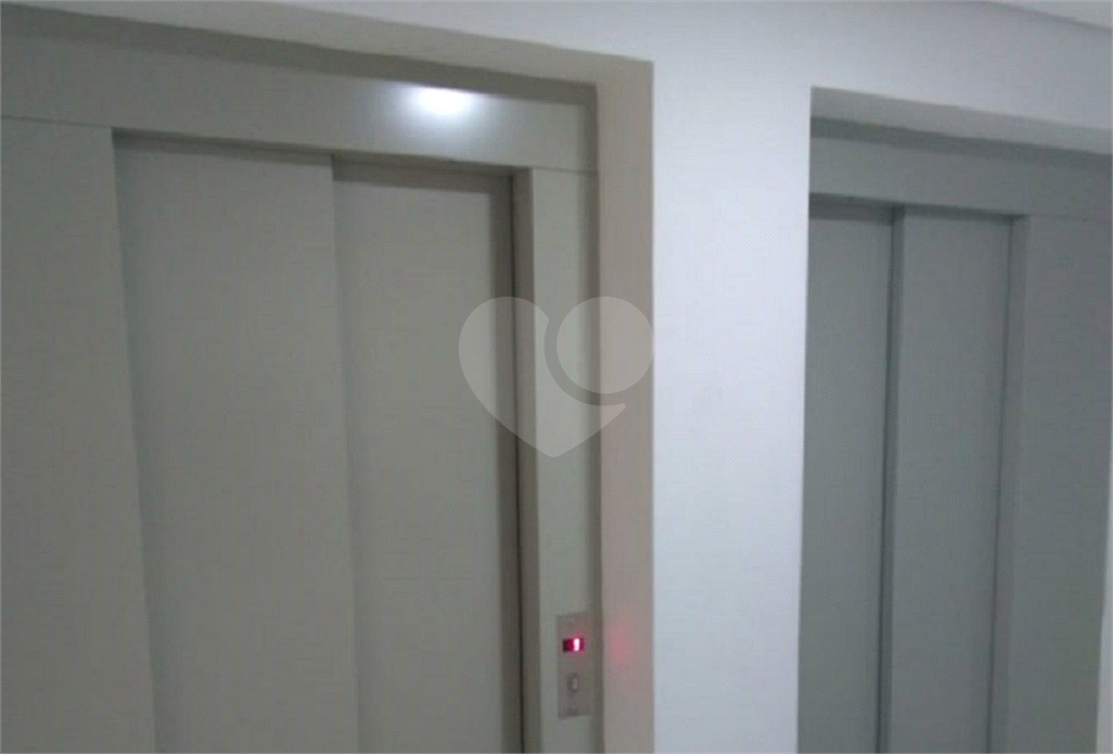 Apartamento com sacada - metrô Tucuruvi - NOVO