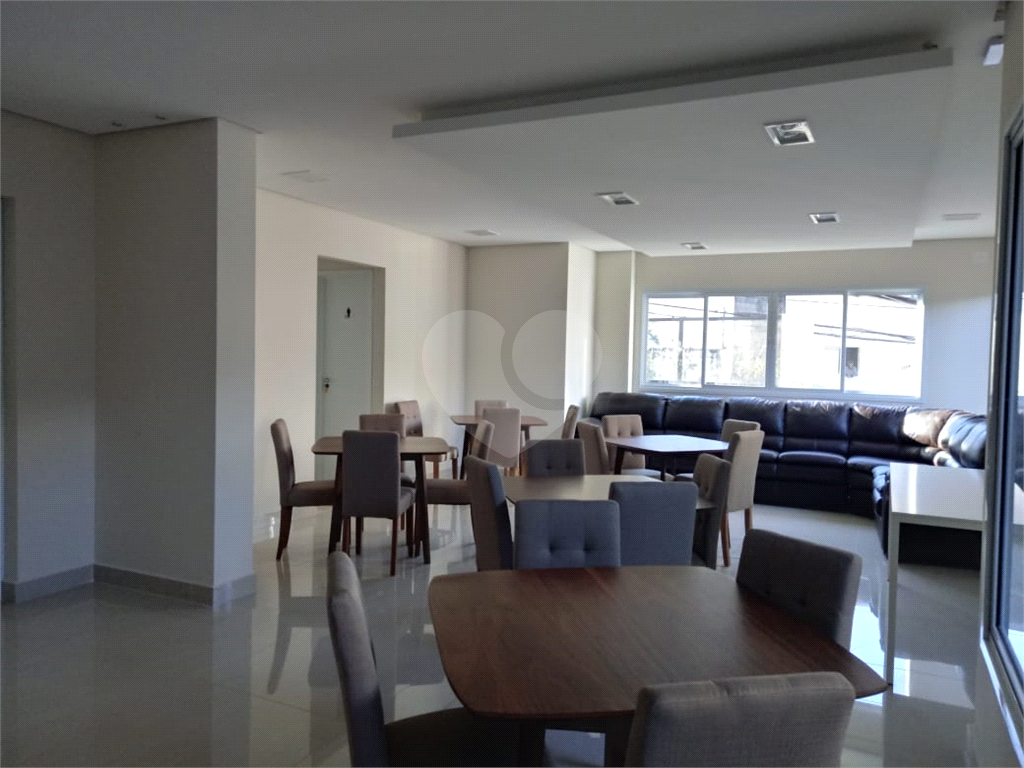 Apartamento com sacada - metrô Tucuruvi - NOVO