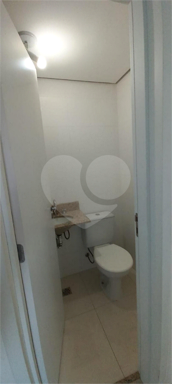 Apartamento com sacada - metrô Tucuruvi - NOVO