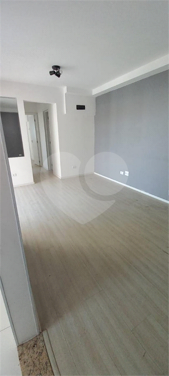 Apartamento com sacada - metrô Tucuruvi - NOVO