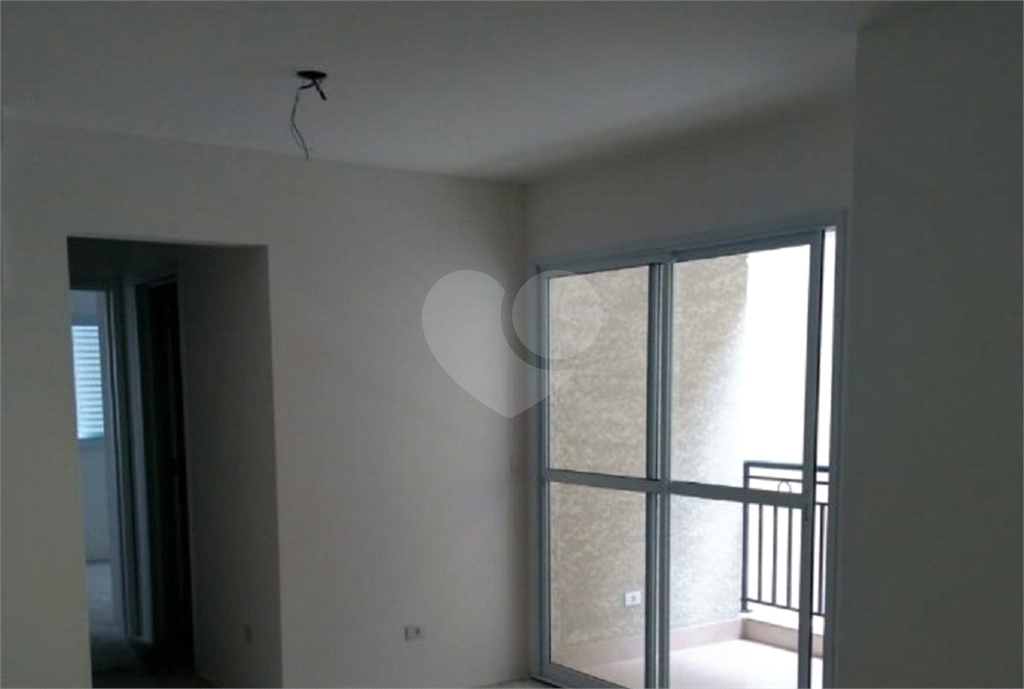 Apartamento com sacada - metrô Tucuruvi - NOVO
