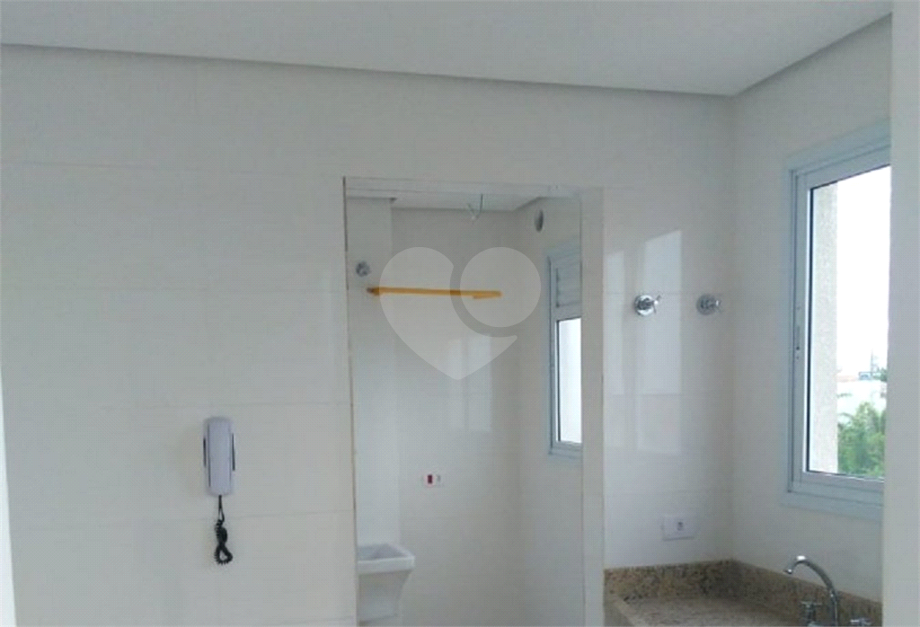 Apartamento com sacada - metrô Tucuruvi - NOVO