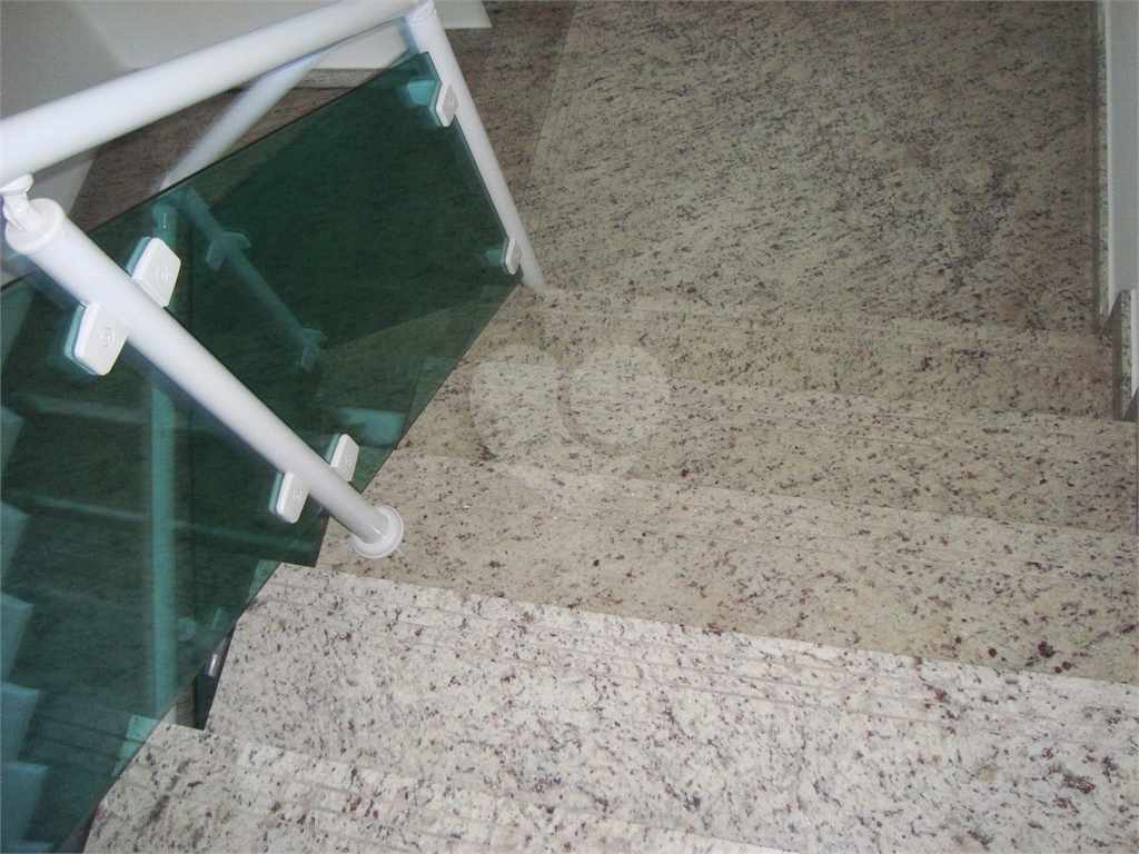 Casa na Santa Terezinha