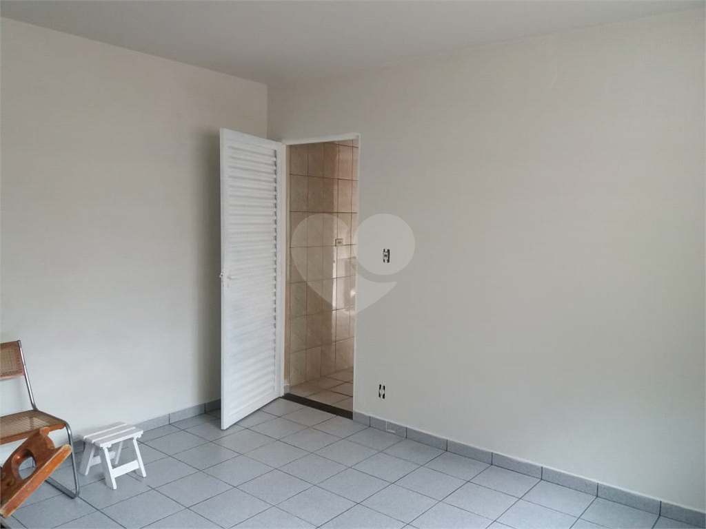 Linda casa espaçosa ao lado do hospital nipo brasileiro!!!!