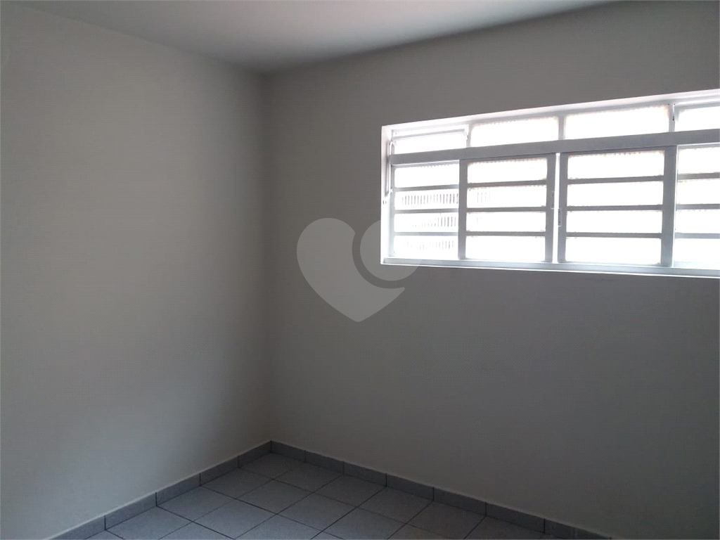Linda casa espaçosa ao lado do hospital nipo brasileiro!!!!