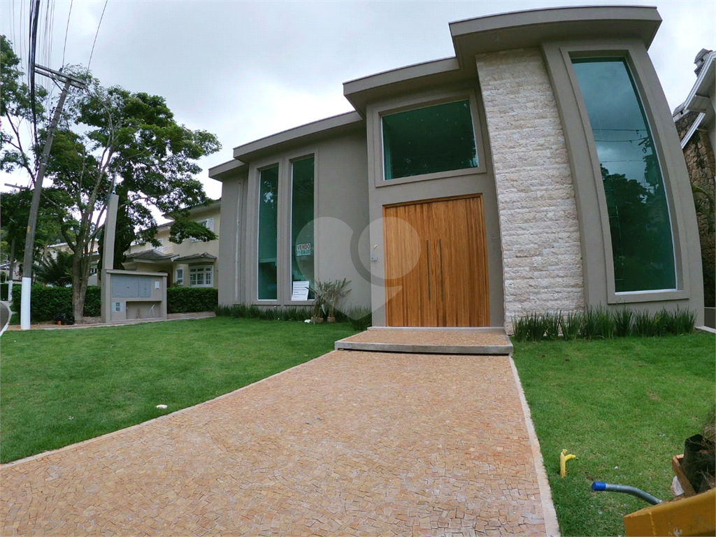 casa em alto padrão com 720 m2 em alphaville