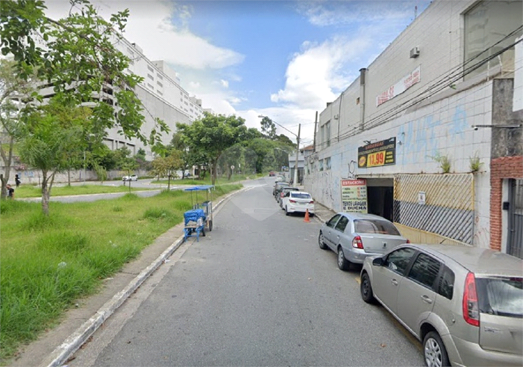 Casa Térrea de 02 dorms e 02 vagas - Tucuruvi