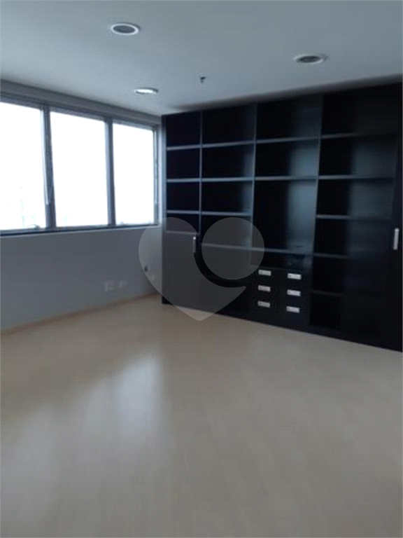 Sala Comercial na Liberdade