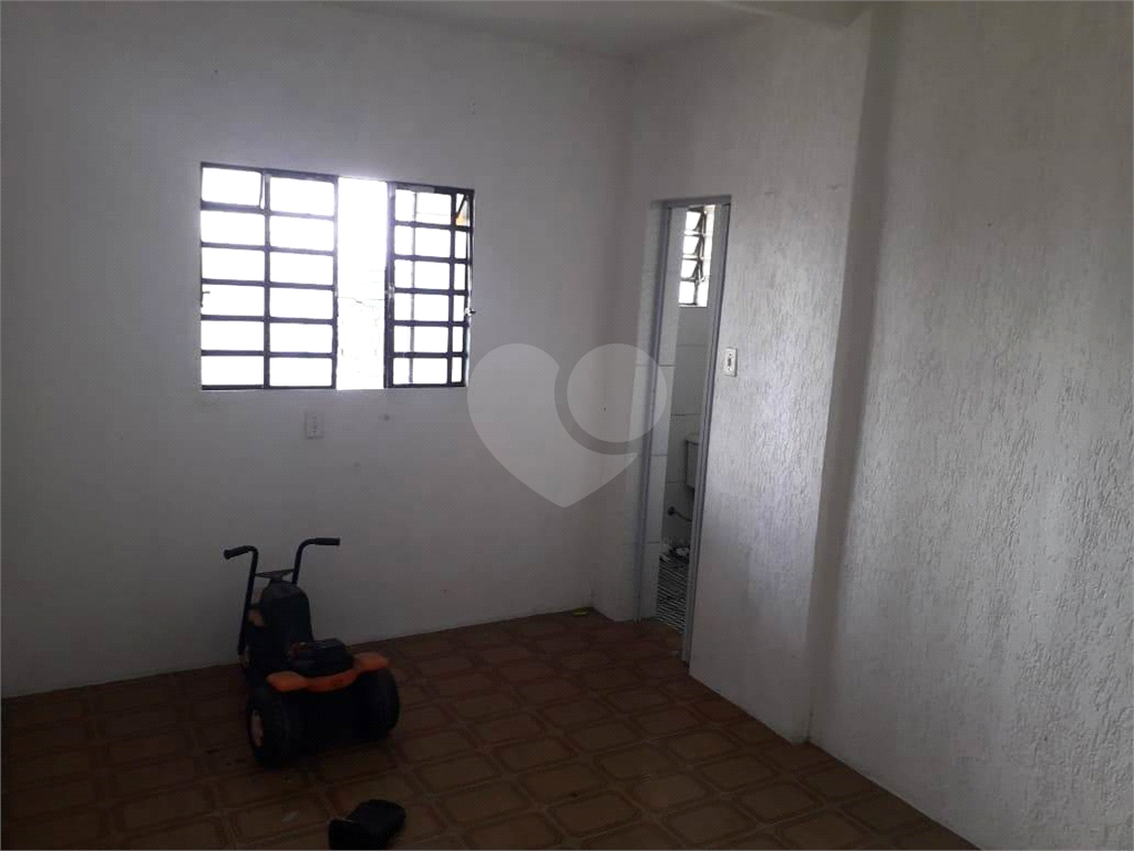 7 APTO - CASA VERDE ALTA - UNICO PREDIO - 3 PAVIMENTO. 