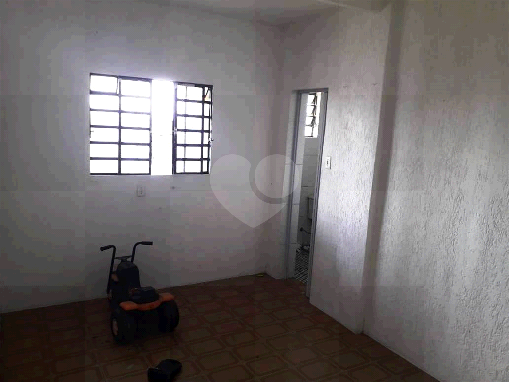 7 APTO - CASA VERDE ALTA - UNICO PREDIO - 3 PAVIMENTO. 