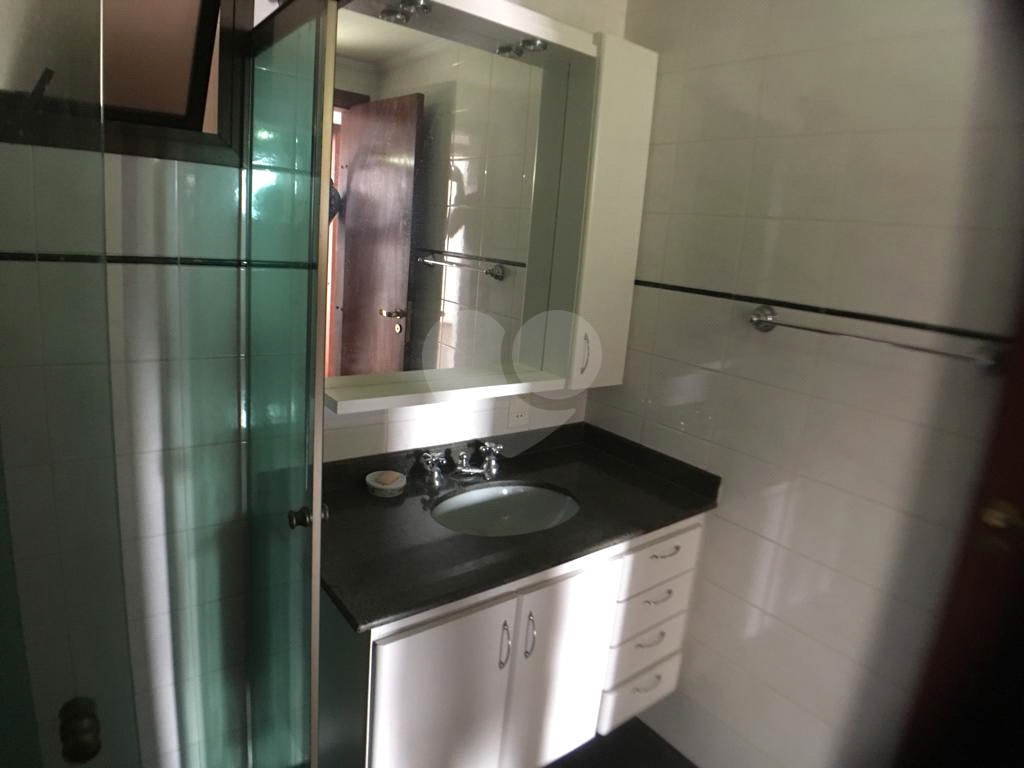APARTAMENTO GRANDE E EXCELENTE LOCALIZAÇÃO