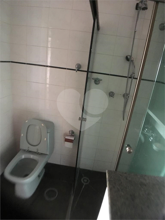 APARTAMENTO GRANDE E EXCELENTE LOCALIZAÇÃO