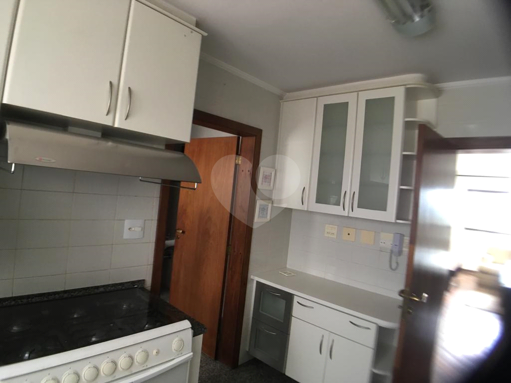 APARTAMENTO GRANDE E EXCELENTE LOCALIZAÇÃO