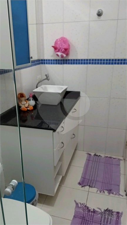 Sobrado em condomínio fechado a 700 metros do Metrô.