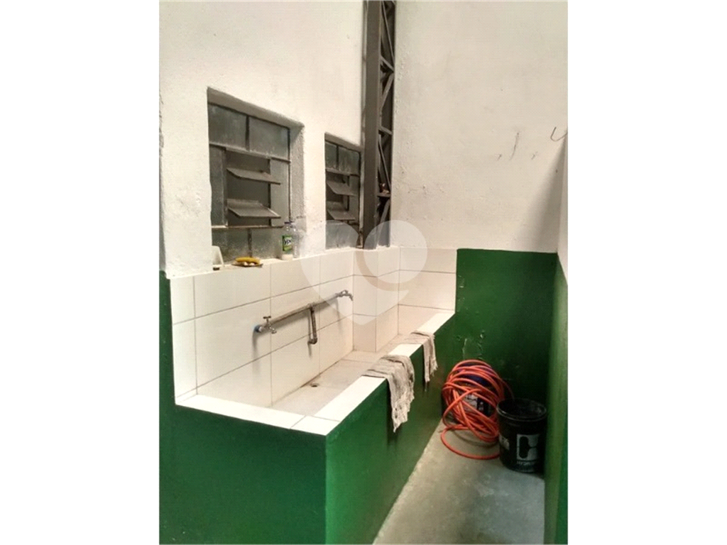 Galpão todo reformado com 445m² localizado na zona sul, entre Jardim da Saúde e Sacomã

