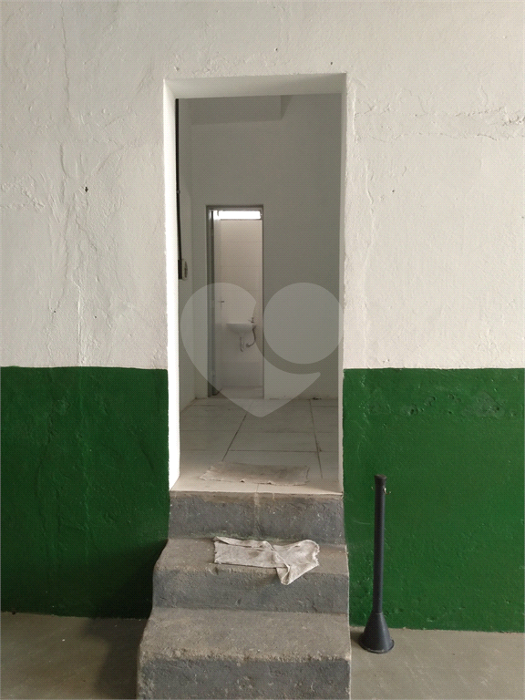Galpão todo reformado com 445m² localizado na zona sul, entre Jardim da Saúde e Sacomã

