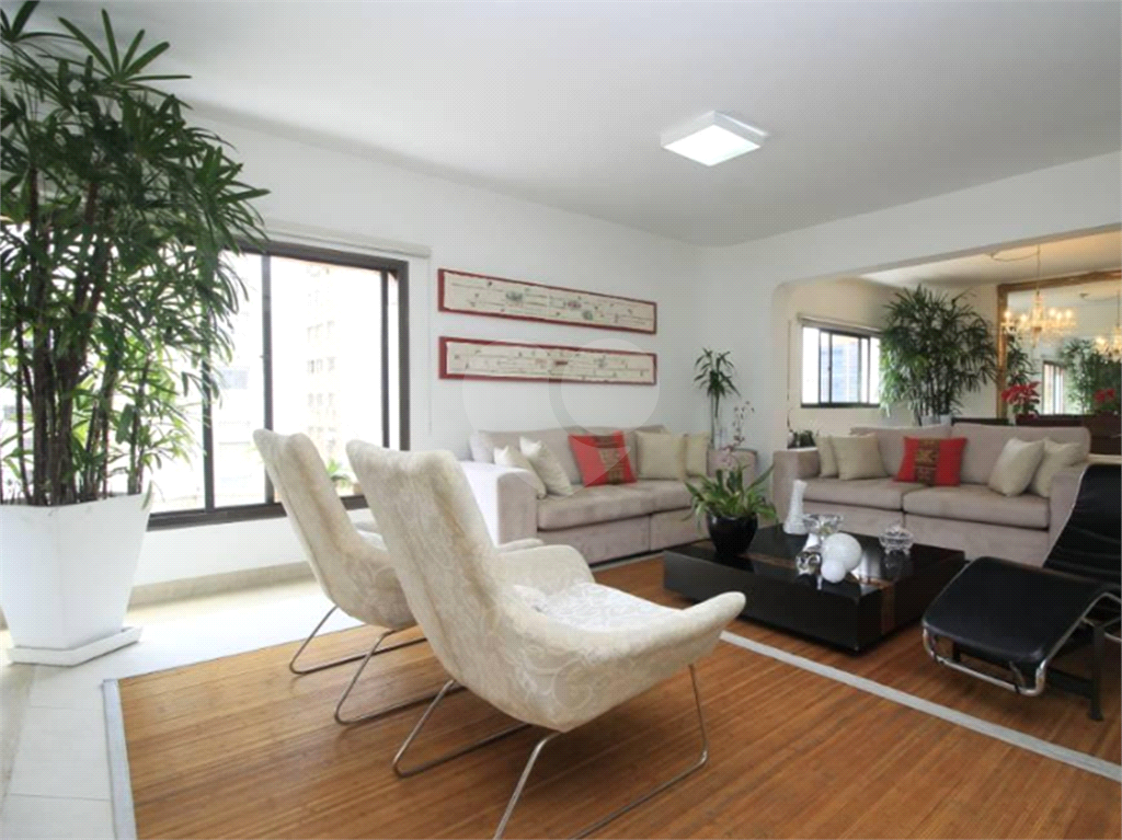 APARTAMENTO em VILA MARIANA