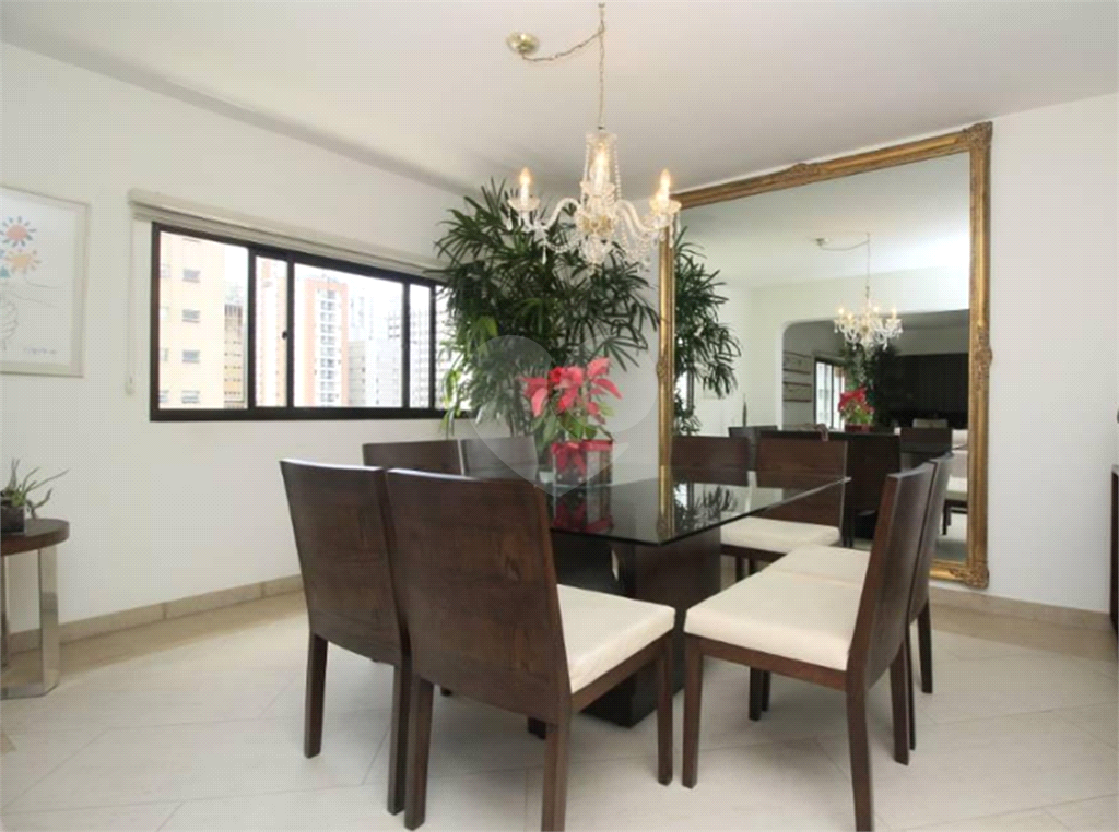 APARTAMENTO em VILA MARIANA
