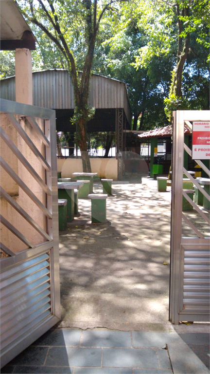APARTAMENTO em JAÇANÃ