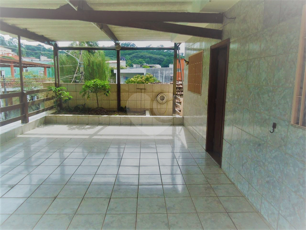 Excelente sobrado a venda na Vila Amália COM terreno de 250 metros quadrados (10x25) 