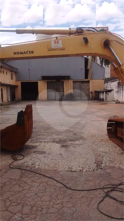 Galpão no Jaguaré 1.100 metros de terreno escritório grande pátio para manobras próximo a Marginal!!