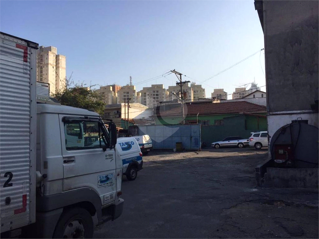 Galpão no Jaguaré 1.100 metros de terreno escritório grande pátio para manobras próximo a Marginal!!