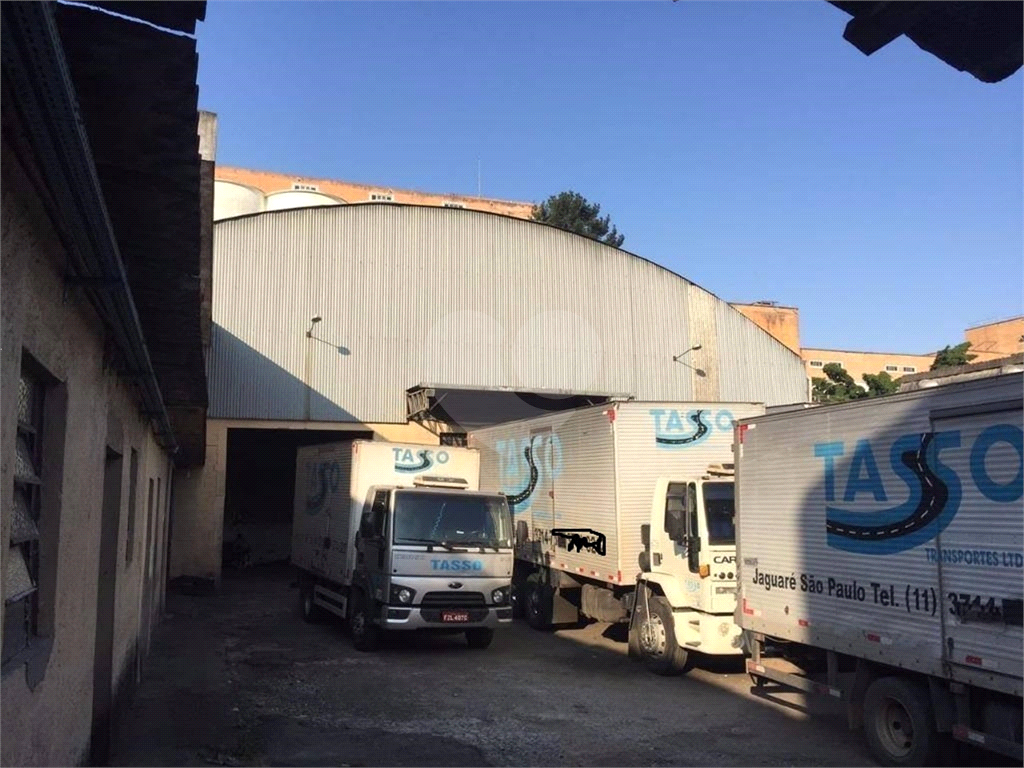 Galpão no Jaguaré 1.100 metros de terreno escritório grande pátio para manobras próximo a Marginal!!