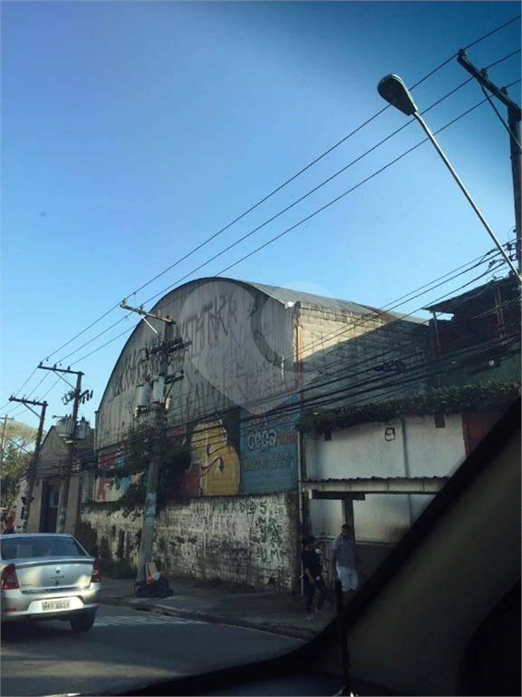 Galpão no Jaguaré 1.100 metros de terreno escritório grande pátio para manobras próximo a Marginal!!