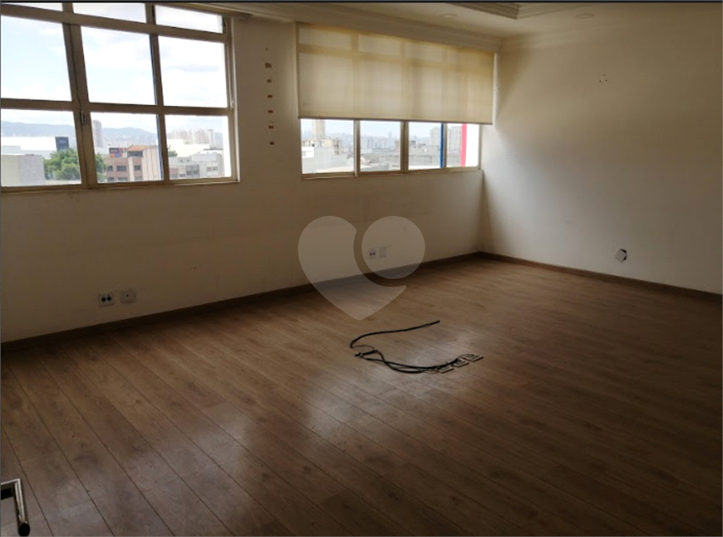 Bairro do Brás Prédio Inteiro à venda e locação com 6 Andares 1720 m² Térreo para Lojas!!