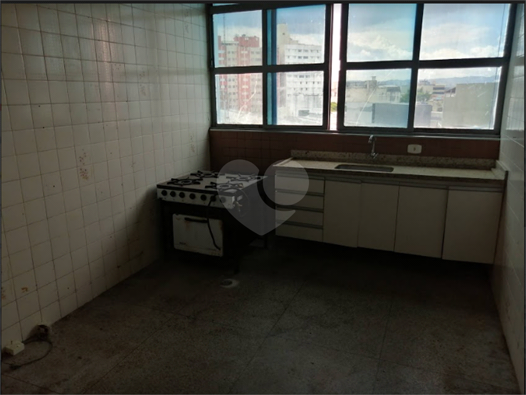 Bairro do Brás Prédio Inteiro à venda e locação com 6 Andares 1720 m² Térreo para Lojas!!