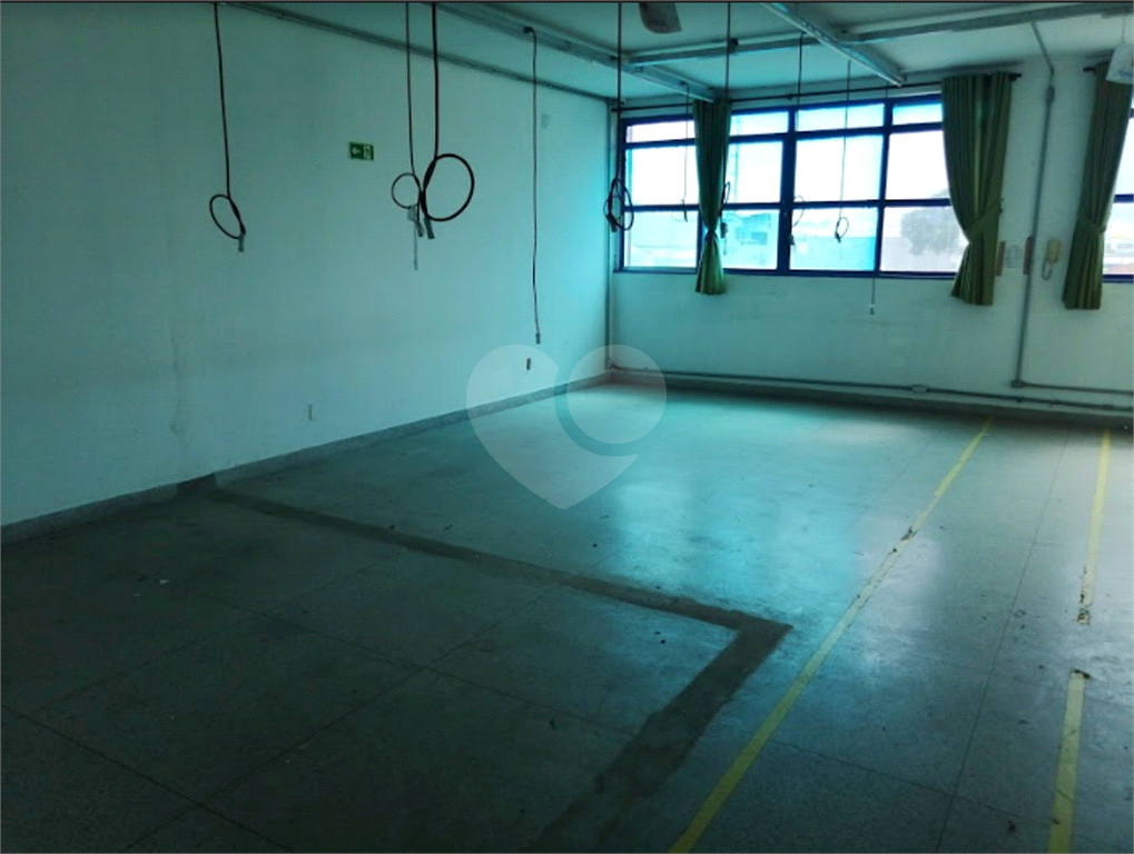 Bairro do Brás Prédio Inteiro à venda e locação com 6 Andares 1720 m² Térreo para Lojas!!