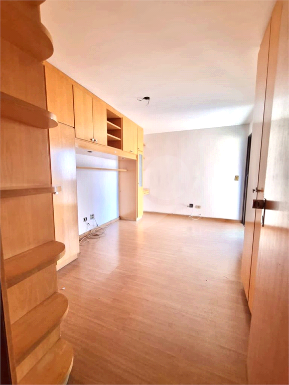 Apartamento localizado em Santana, bairro nobre da Zona Norte de São Paulo.