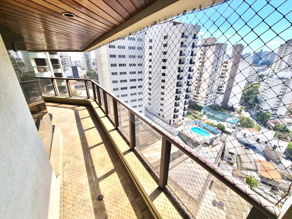 Apartamento localizado em Santana, bairro nobre da Zona Norte de São Paulo.