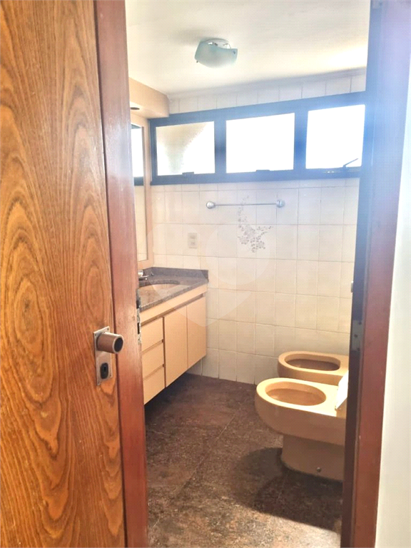 Apartamento localizado em Santana, bairro nobre da Zona Norte de São Paulo.