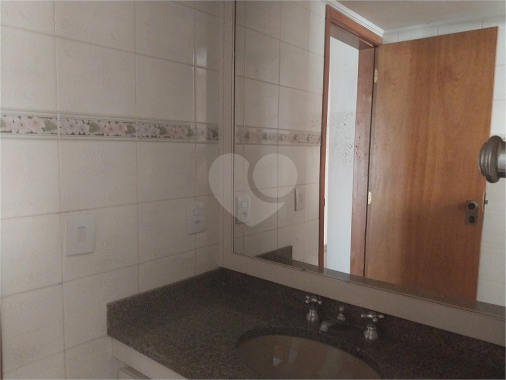Apartamento localizado em Santana, bairro nobre da Zona Norte de São Paulo.