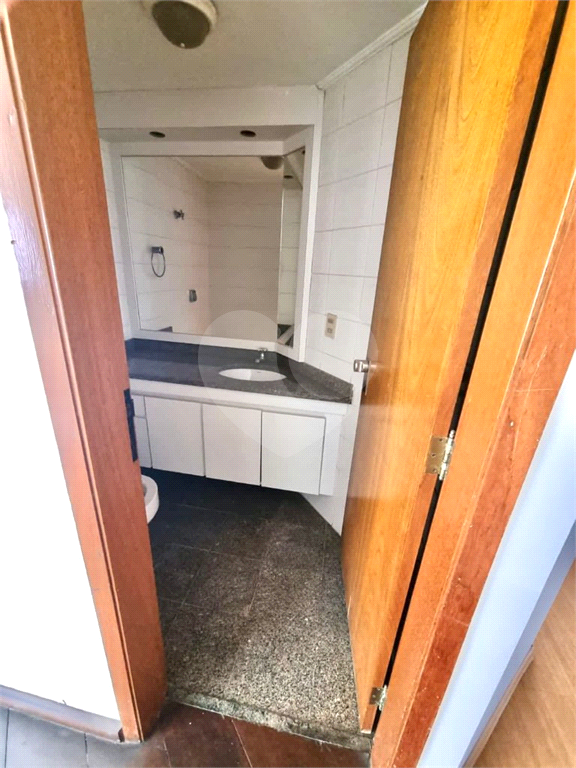 Apartamento localizado em Santana, bairro nobre da Zona Norte de São Paulo.