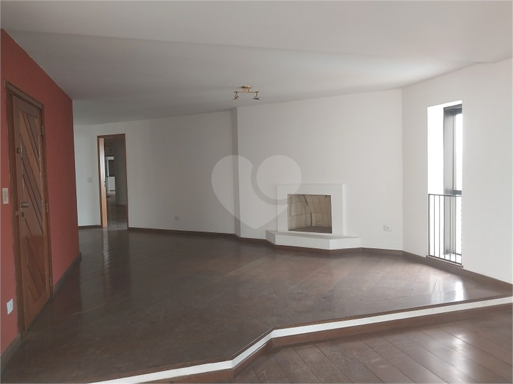 Apartamento localizado em Santana, bairro nobre da Zona Norte de São Paulo.