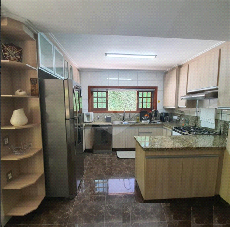 Serra da Cantareira linda casa no Condomínio Parque Imperial com construção sólida e de  alto nível!!