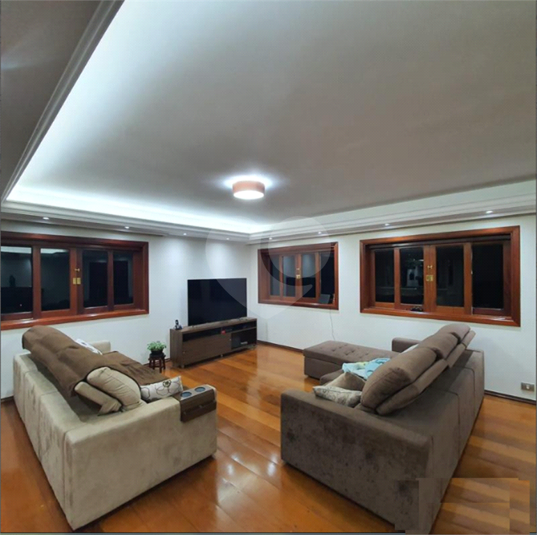 Serra da Cantareira linda casa no Condomínio Parque Imperial com construção sólida e de  alto nível!!