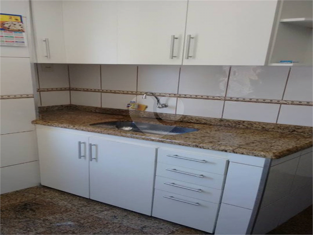 APARTAMENTO em BARRA FUNDA