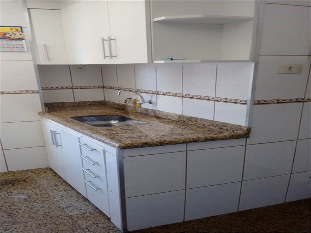 APARTAMENTO em BARRA FUNDA