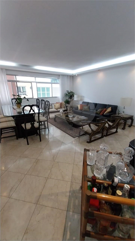APARTAMENTO em SANTANA